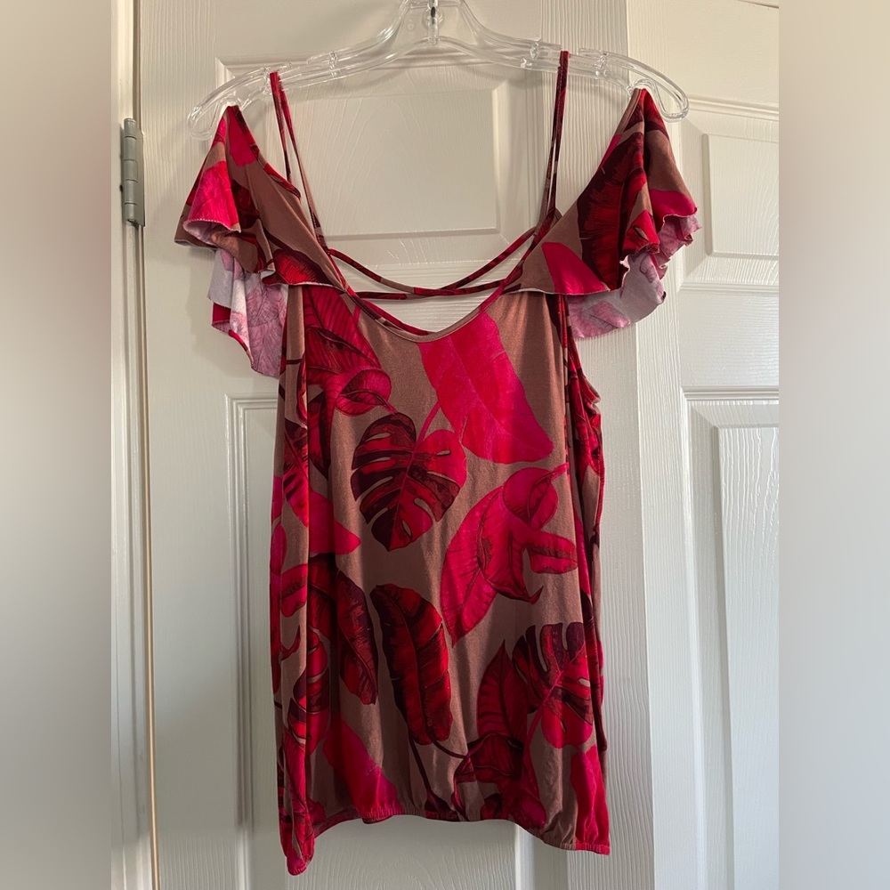 Venus cold shoulder knit top, size Large.